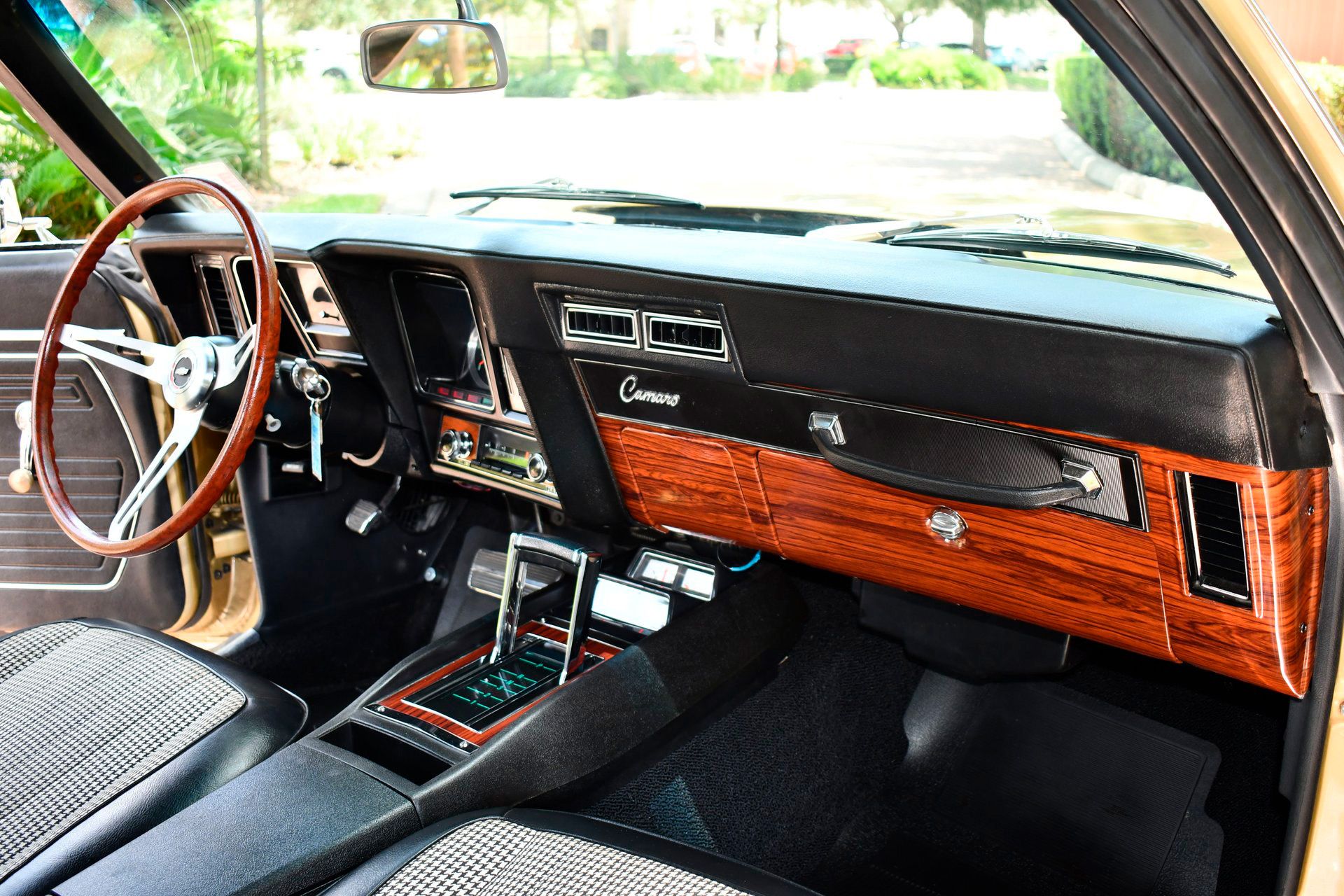 1969 CHEVROLET CAMARO SS - Image 24