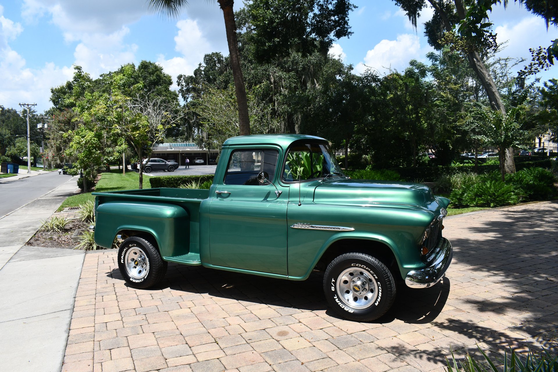 1957 CHEVROLET 3200 - Image 10