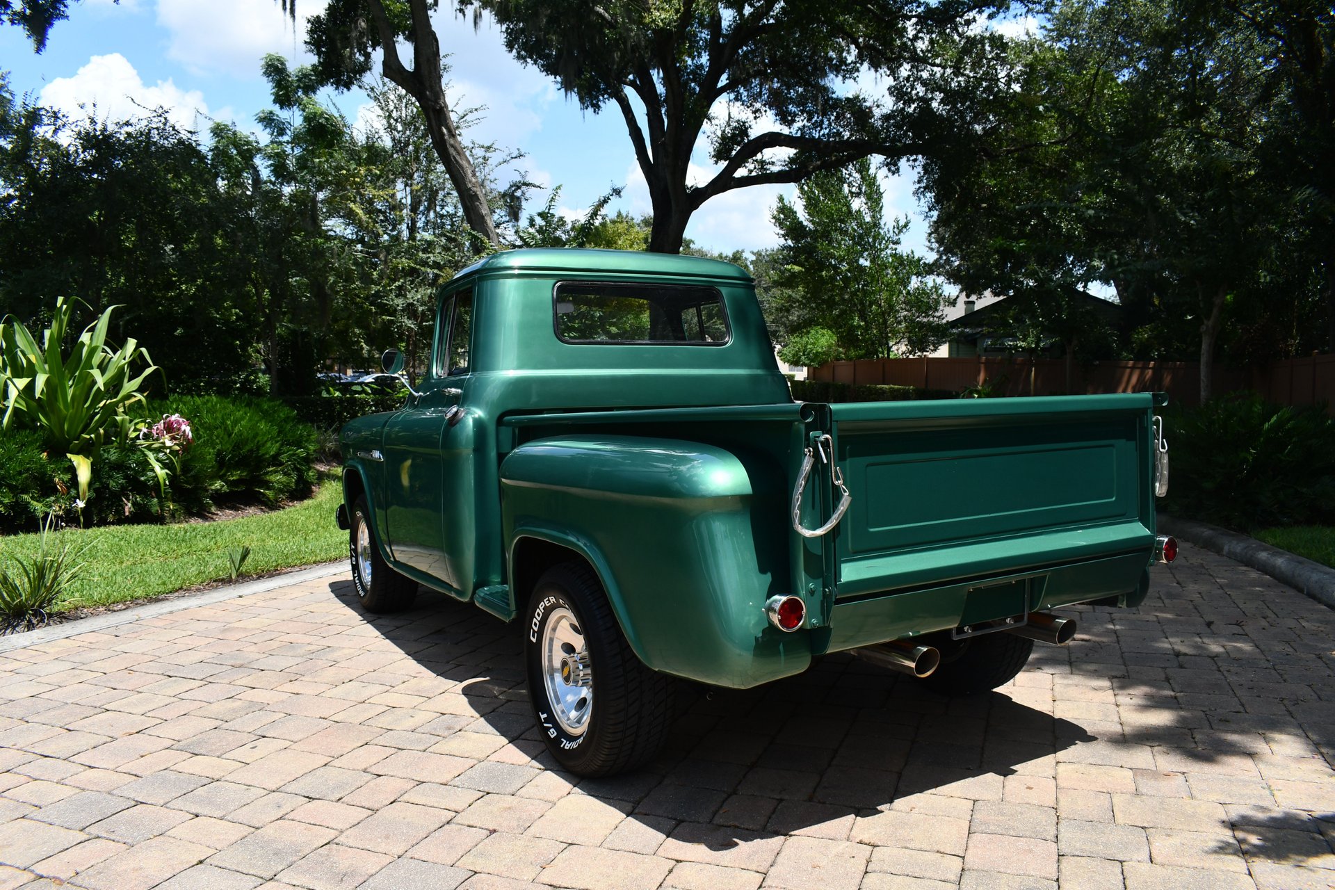 1957 CHEVROLET 3200 - Image 5