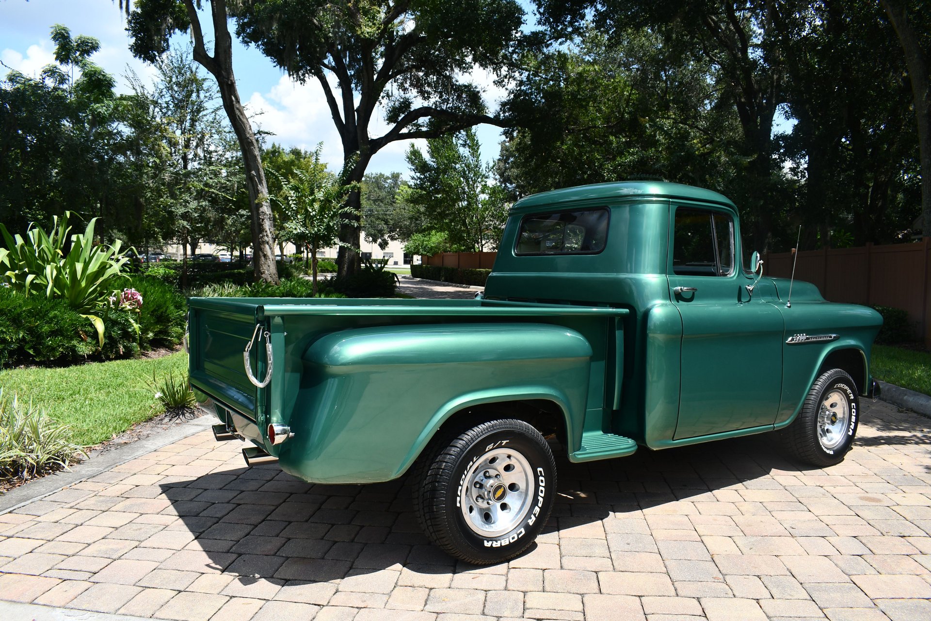 1957 CHEVROLET 3200 - Image 8