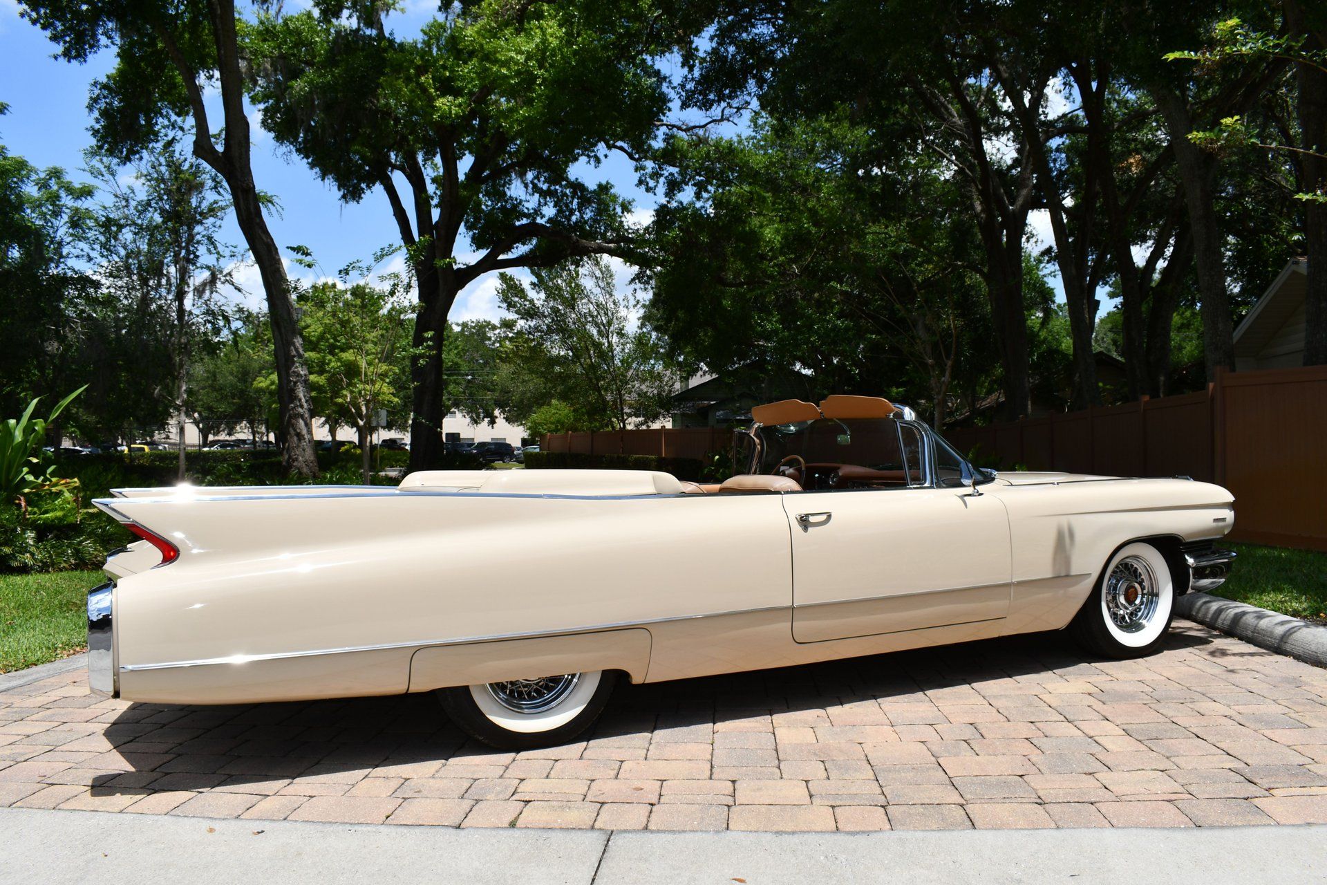 1960 CADILLAC SERIES 62 - Image 11