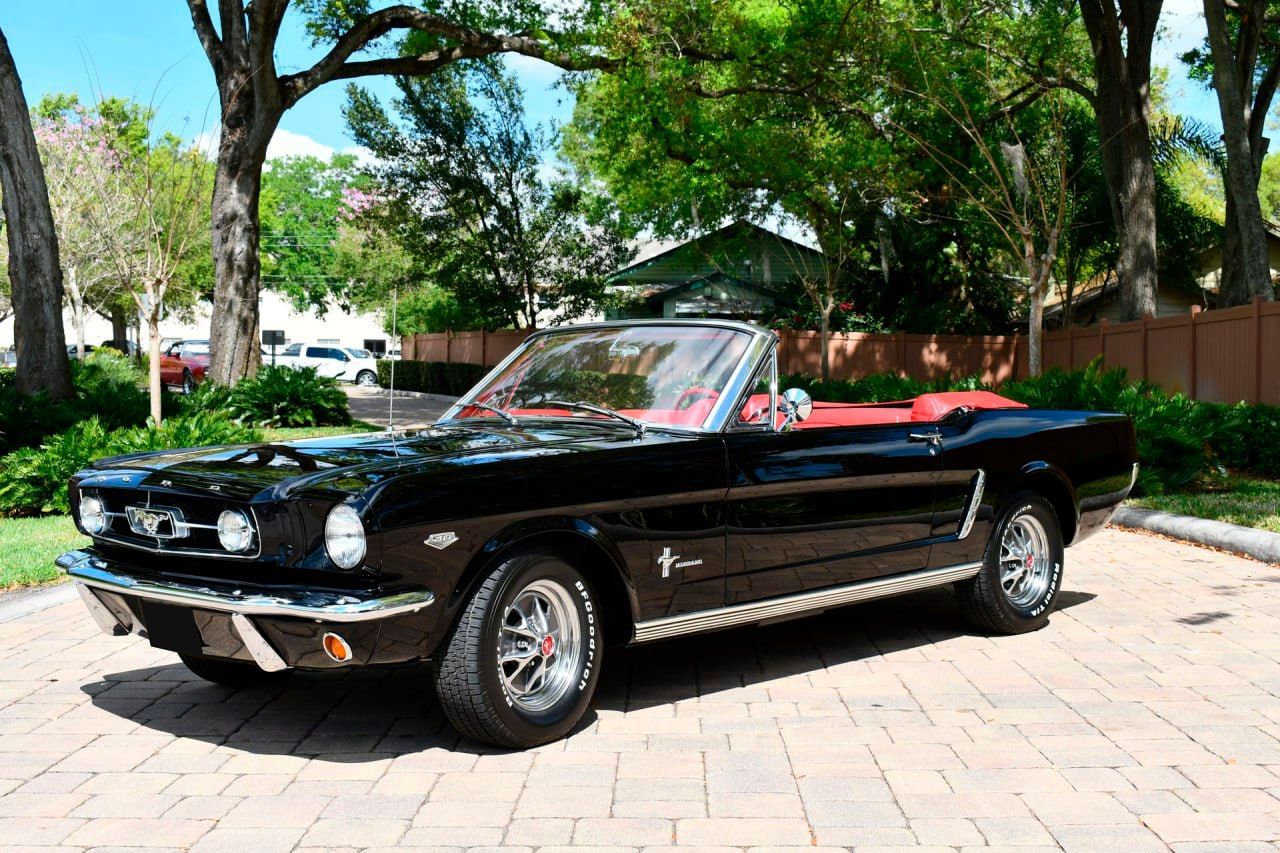 1965 FORD MUSTANG
