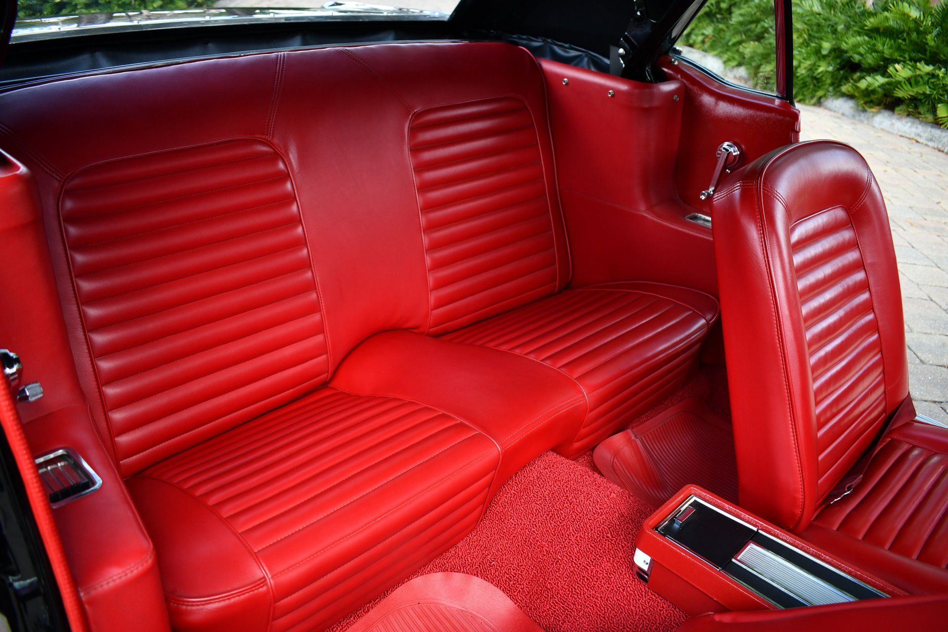 1965 FORD MUSTANG - Image 13