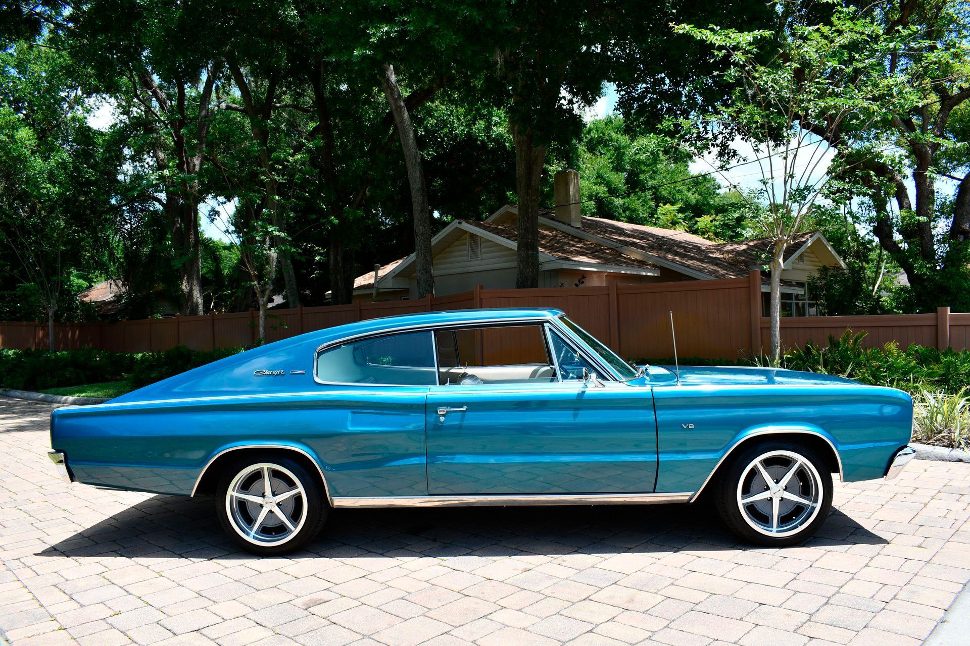 1966 DODGE CHARGER - Image 12