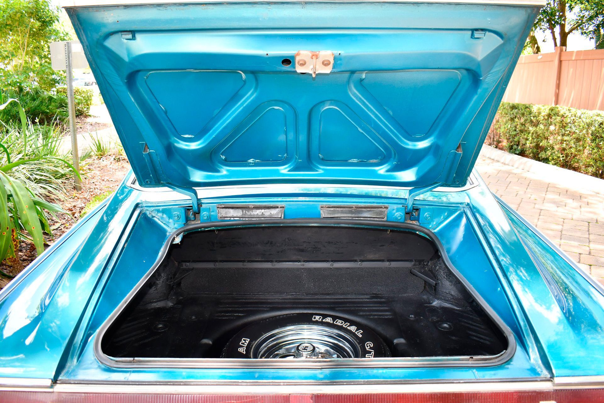 1966 DODGE CHARGER - Image 17